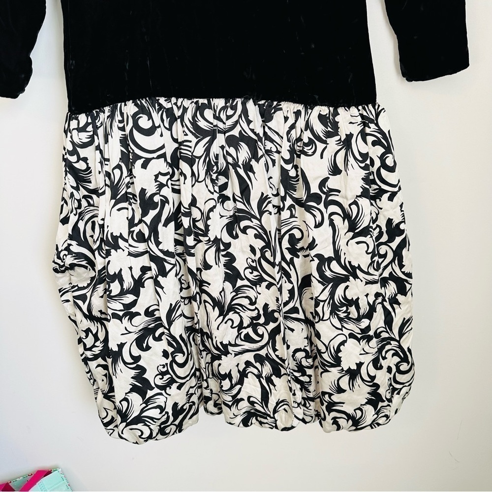 VTG Maggy London 90's Black and White Floral Long Sleeve Velvet Dress Bubble Hem - Picture 6 of 13